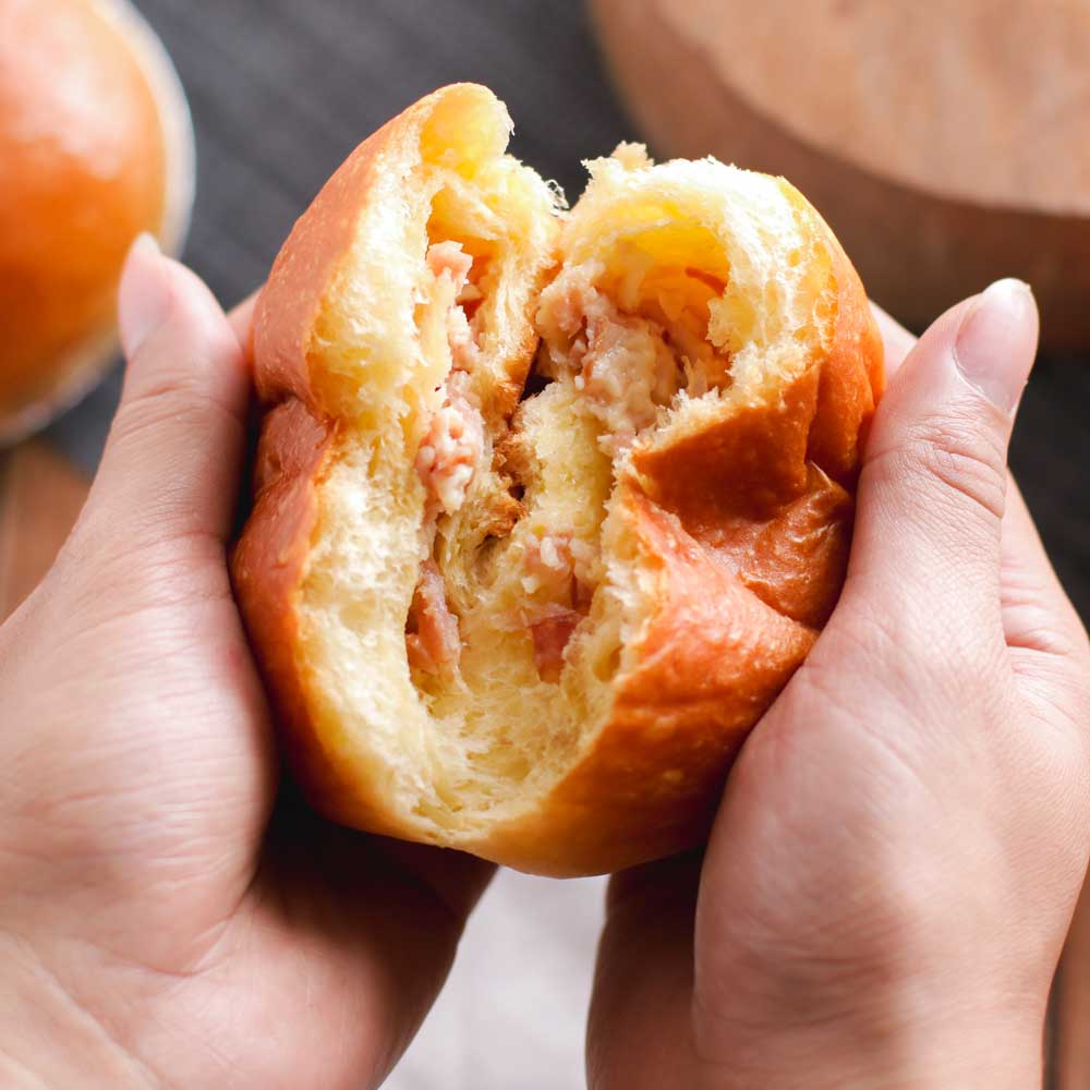 picture of roti jerapah ham and cheese bun